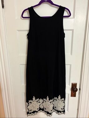 New Talbots Spring/Summer Black Midi Dress with Cream Embroidered Hem. Size M.